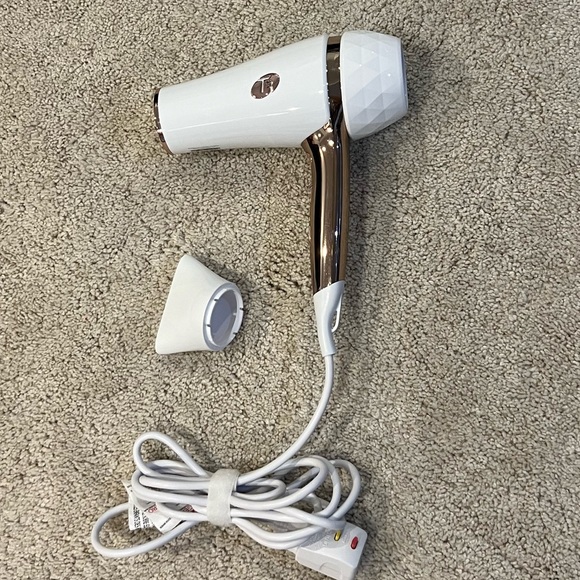 T3 Featherweight Hair Dryer - Picture 3 of 4